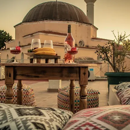 Otel Decan Concept Boutique Estate 2*